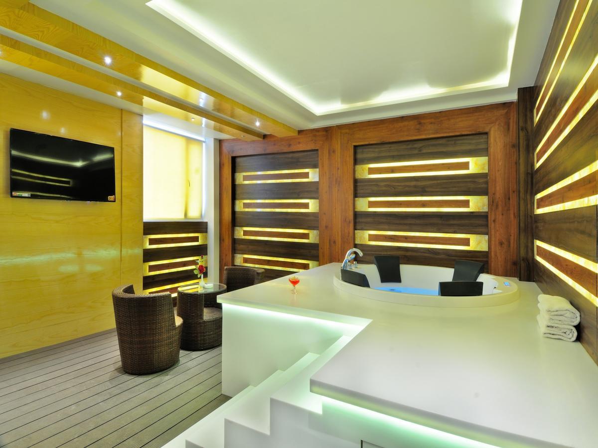 The Gold Regency - 02 Mins From New Delhi Railway Station Hotel Luaran gambar